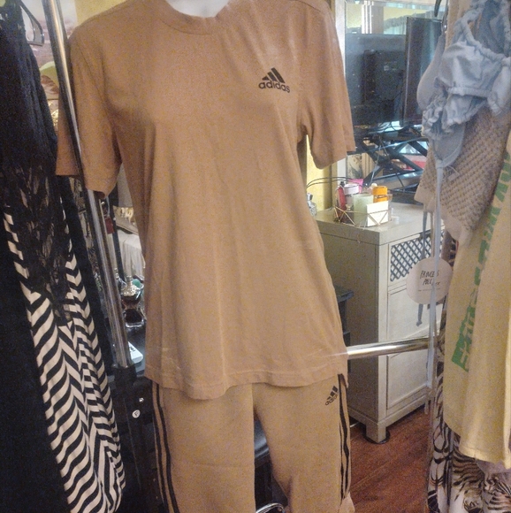 Adidas set - Picture 2 of 5